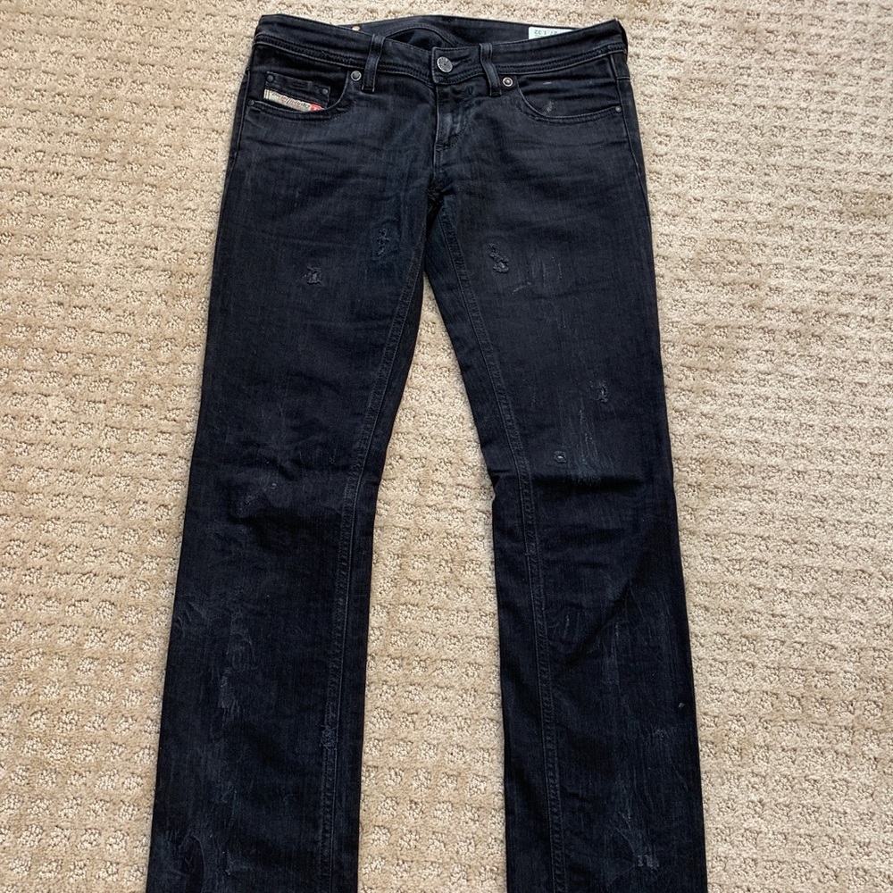 Diesel straight leg Lowky distressed jeans size 27. Made in Italy